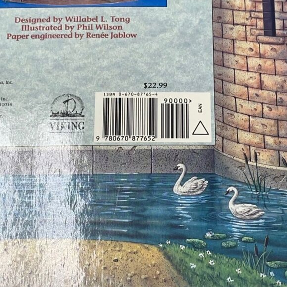 Medieval Castle by Phil Wilson Hardback Expanding Book - GUC - Picture 6 of 12